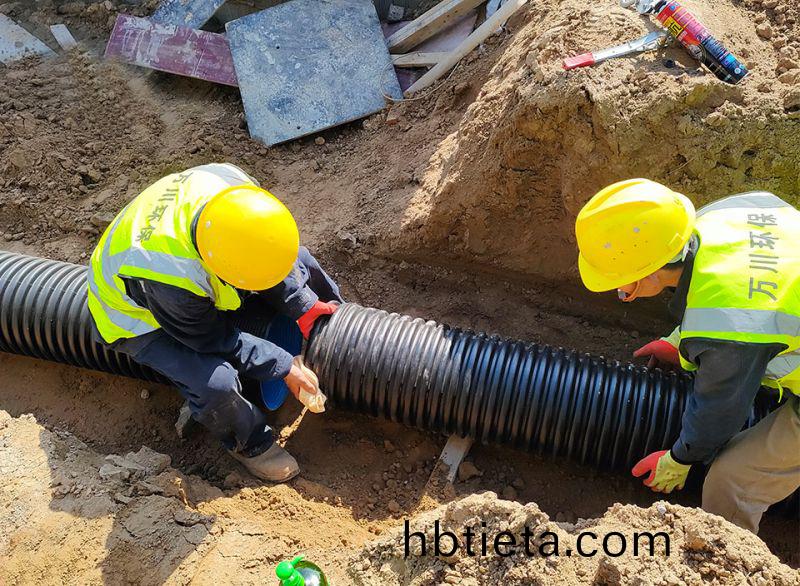 “五一(yi)”假期(qi)不(bu)停工 堅守(shou)一(yi)線保工期 緻敬(jing)一線(xian)工(gong)作者(zhe)