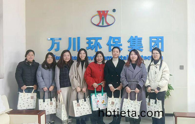 以(yi)愛之(zhi)名，萬川(chuan)環(huan)保緻(zhi)敬(jing)每一(yi)箇(ge)她